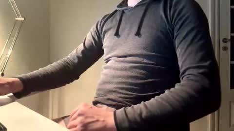 clamshive7 online show from 27, 10, 2025