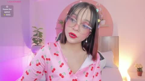 C L A R A online show from 9, 5, 2026