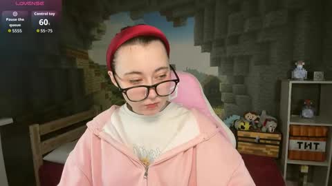 clarabenson online show from 5, 1, 2026