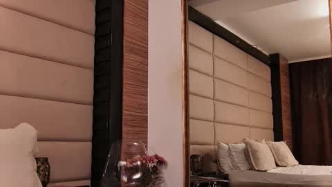 Clara online show from 14, 9, 2025