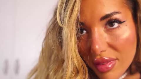 ClaraHazel online show from 26, 10, 2025