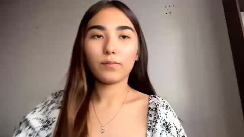 Snapshot of claribelatienza chatting on 22, 9, 2025 Yuna online show from 22, 9, 2025