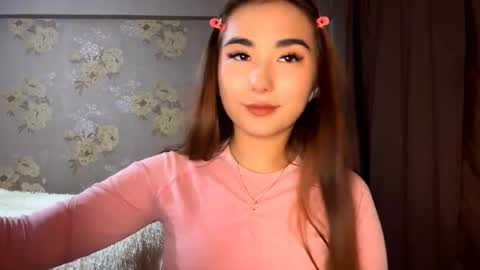 Snapshot of claribelatienza chatting on 2, 10, 2025 Yuna online show from 2, 10, 2025