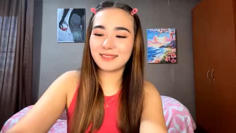 Snapshot of claribelatienza chatting on 23, 10, 2025 Yuna online show from 23, 10, 2025