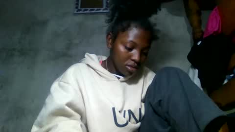 clarisse98 online show from 17, 4, 2026