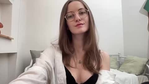 classyandgirly online show from 27, 2, 2026