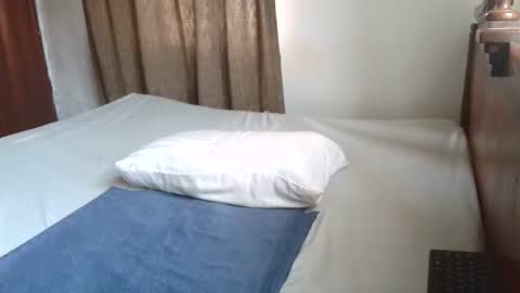 Snapshot of classyhornybabe chatting on 27, 10, 2025 Angel online show from 27, 10, 2025