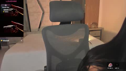 Cleo Adams online show from 3, 10, 2025