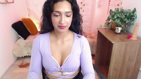 Cleo  online show from 8, 9, 2025