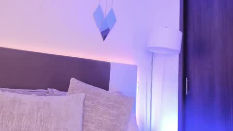 . Cleo Jhonson . online show from 3, 3, 2025