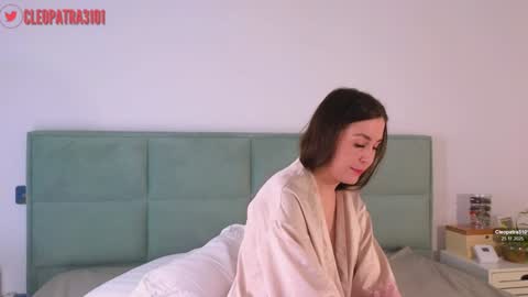 Cleopatra online show from 25, 11, 2025