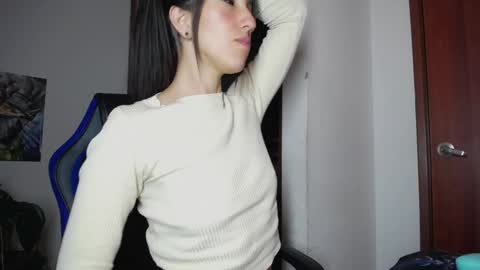 Snapshot of cleopatra_cute chatting on 19, 12, 2024 Nicol online show from 19, 12, 2024