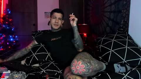 Snapshot of cleosexxx chatting on 9, 1, 2026 cleo y maikol online show from 9, 1, 2026