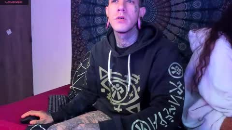 cleo y maikol online show from 3, 2, 2026