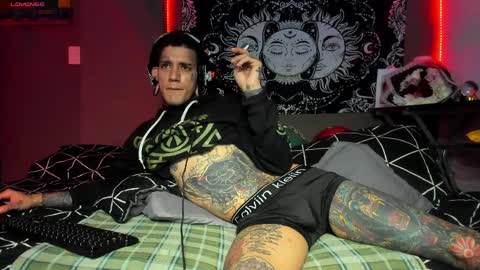 cleo y maikol online show from 8, 4, 2026