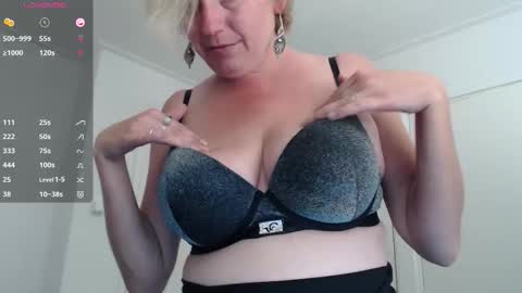 Syl  online show from 23, 9, 2025