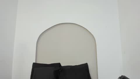 Cloe  online show from 20, 12, 2025