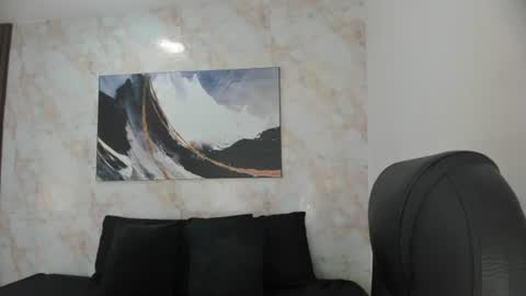 Cloe  online show from 6, 7, 2026