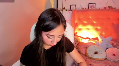 Cloe  online show from 1, 2, 2025