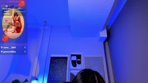 Cloe  online show from 15, 9, 2025