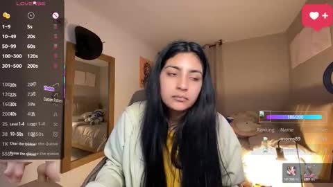 cloe small online show from 12, 9, 2025