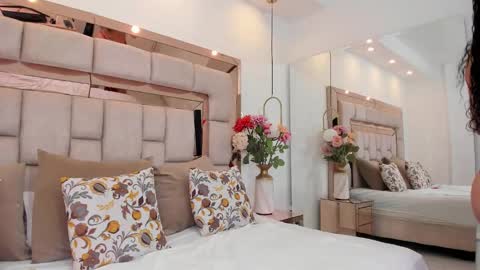 Cloe online show from 4, 2, 2026