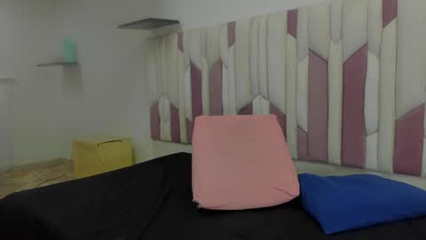 Cloe  Stanfort online show from 8, 1, 2025