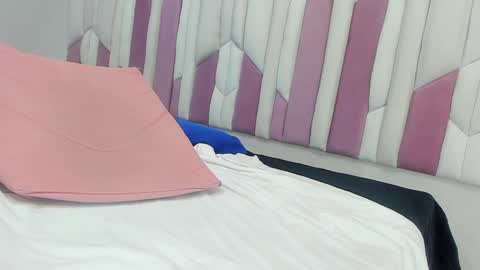 Cloe  Stanfort online show from 9, 1, 2025