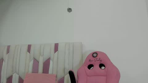 Cloe  Stanfort online show from 13, 1, 2025