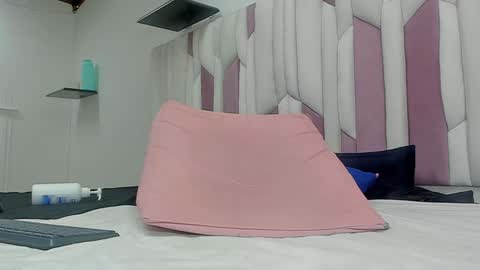 Cloe  Stanfort online show from 14, 1, 2025