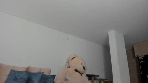 Cloe Katz online show from 10, 5, 2026