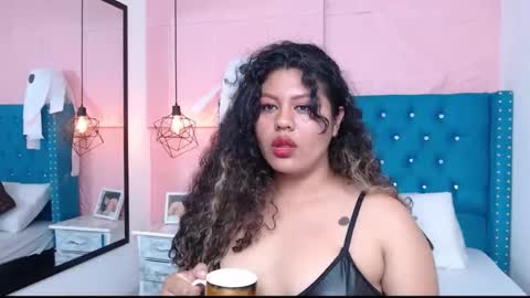 Cloe Stron online show from 8, 10, 2025