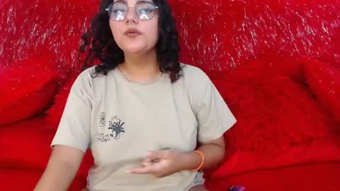 Snapshot of clohe_watsonn chatting on 16, 10, 2025 Clohe  online show from 16, 10, 2025