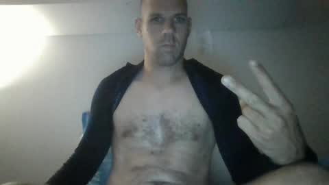 Snapshot of clou18 chatting on 8, 7, 2026 clou18 online show from 8, 7, 2026