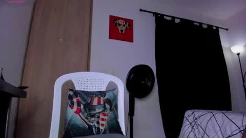 Snapshot of cloudy_pigdude chatting on 3, 4, 2026 CRISTIAN online show from 3, 4, 2026