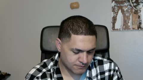Snapshot of cloudyclearskies chatting on 22, 5, 2026 CloudyClearSkies online show from 22, 5, 2026
