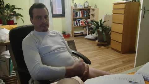 clouplefun online show from 11, 1, 2025