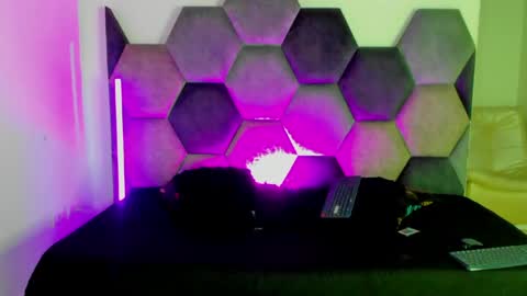 Cloy areo make me come with pleasure online show from 20, 6, 2026