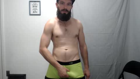 Snapshot of clubb86 chatting on 5, 3, 2026 Maxxdieselx69 online show from 5, 3, 2026