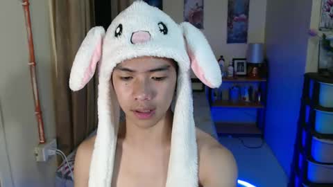 Snapshot of clyde_twinkx chatting on 10, 4, 2026 clyde_twinkx online show from 10, 4, 2026