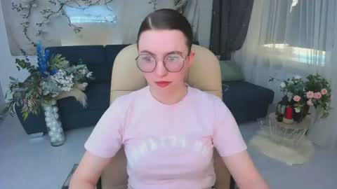 Snapshot of coastofhope chatting on 22, 6, 2026 Molly online show from 22, 6, 2026