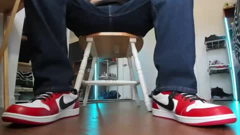 Gorgeous online show from 5, 1, 2026