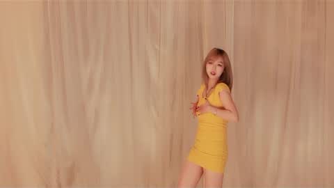 coco2002924 online show from 16, 12, 2025