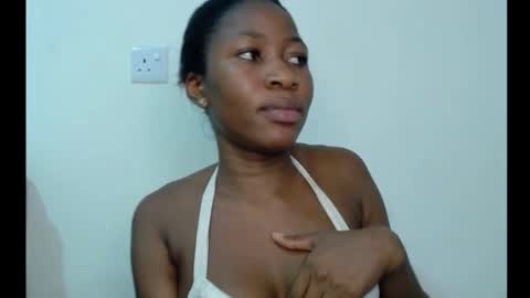 Snapshot of cocopiexx chatting on 1, 11, 2025 sachi online show from 1, 11, 2025