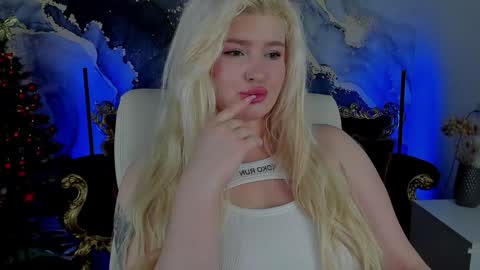 Snapshot of cocosecretss chatting on 21, 12, 2024 onlyfans amyleyy online show from 21, 12, 2024