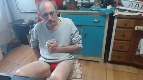 Snapshot of coffee601 chatting on 13, 5, 2026 coffee601 online show from 13, 5, 2026