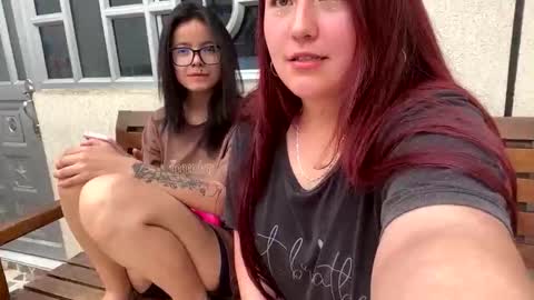 Snapshot of coffee_and_bread chatting on 2, 4, 2026 Mai y Lua online show from 2, 4, 2026