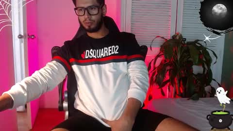 Snapshot of colby_smit chatting on 19, 10, 2025 Colby online show from 19, 10, 2025