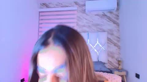 colett online show from 26, 3, 2026