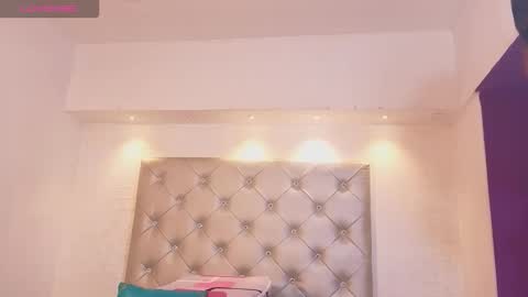         online show from 23, 9, 2025